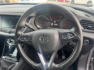 Vauxhall Grandland X thumbnail