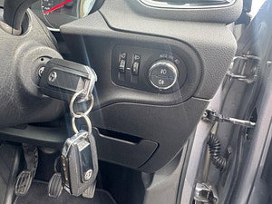 Vauxhall Grandland X thumbnail