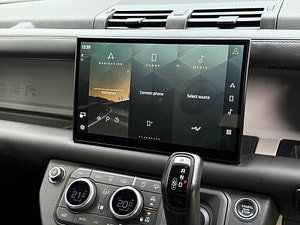 Land Rover DEFENDER 110 thumbnail