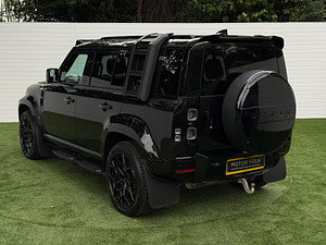Land Rover DEFENDER 110 thumbnail