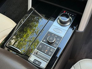 Land Rover DISCOVERY thumbnail
