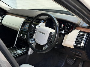 Land Rover DISCOVERY thumbnail