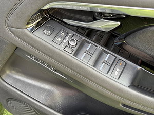Land Rover Range Rover Evoque thumbnail
