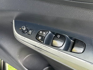 Nissan Navara thumbnail