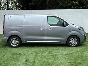 Vauxhall Vivaro thumbnail