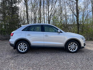 Audi Q3 thumbnail