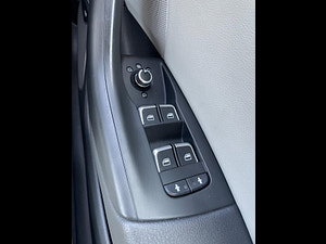 Audi Q3 thumbnail