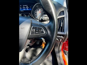 Ford Focus thumbnail