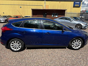 Ford Focus thumbnail