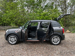 MINI Countryman thumbnail