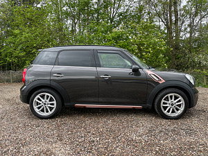 MINI Countryman thumbnail