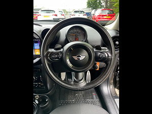 MINI Countryman thumbnail