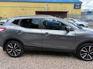 Nissan Qashqai thumbnail