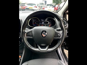 Renault Clio thumbnail