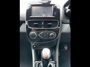 Renault Clio thumbnail
