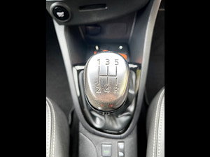 Renault Clio thumbnail