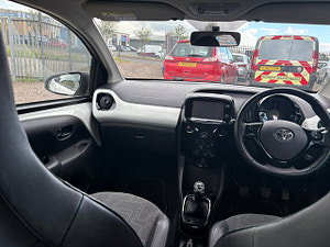 Toyota Aygo thumbnail