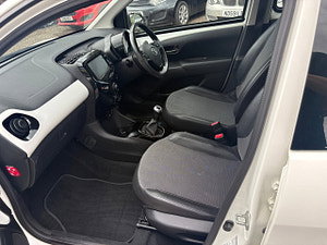 Toyota Aygo thumbnail