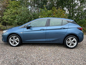 Vauxhall Astra thumbnail