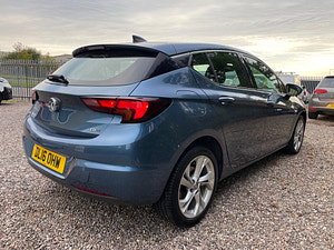 Vauxhall Astra thumbnail