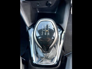 Vauxhall Corsa thumbnail