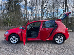 Volkswagen Golf thumbnail