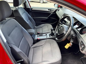 Volkswagen Golf thumbnail
