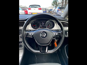 Volkswagen Golf thumbnail