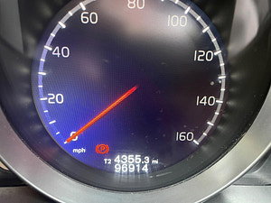 Volvo V40 thumbnail