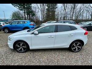 Volvo V40 thumbnail