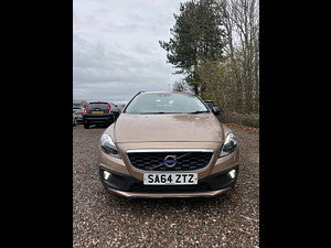 Volvo V40 Cross Country thumbnail