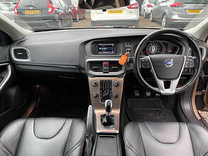 Volvo V40 Cross Country thumbnail