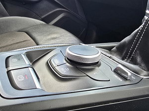 Audi Q2 thumbnail