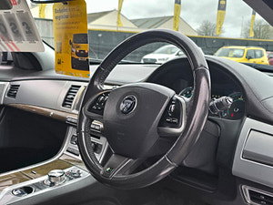 Jaguar XF thumbnail