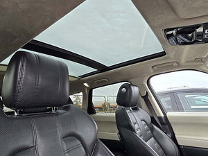 Land Rover Range Rover Sport thumbnail