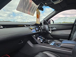 Land Rover Range Rover Velar thumbnail