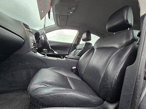 Lexus IS thumbnail