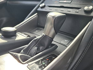 Lexus IS thumbnail