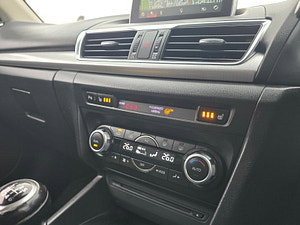 Mazda 3 thumbnail