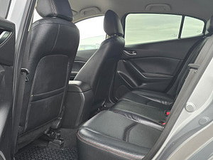 Mazda 3 thumbnail