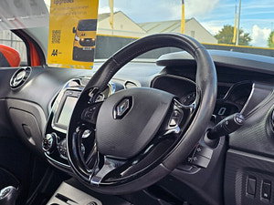 Renault Captur thumbnail