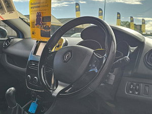 Renault Clio thumbnail