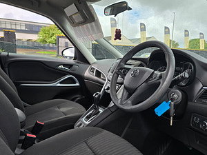 Vauxhall Zafira Tourer thumbnail