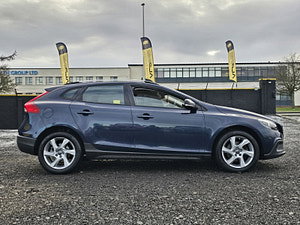 Volvo V40 thumbnail