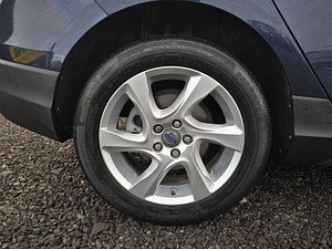 Volvo V40 thumbnail