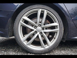 Audi A6 Avant thumbnail
