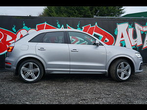 Audi Q3 thumbnail