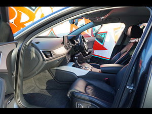 Audi RS6 Avant thumbnail