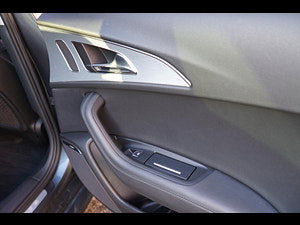 Audi RS6 Avant thumbnail