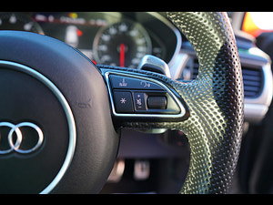 Audi RS6 Avant thumbnail